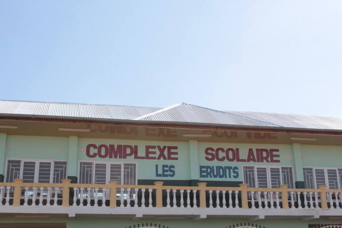 des livres dans la bibliotheque